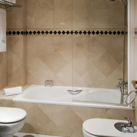 Exe Ciudad De Hotel Córdoba