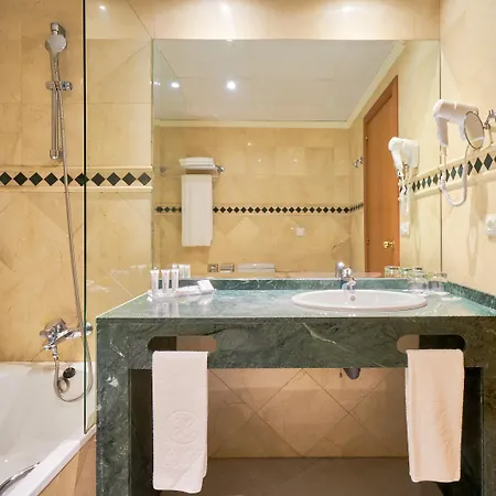 Exe Ciudad De 4* Córdoba