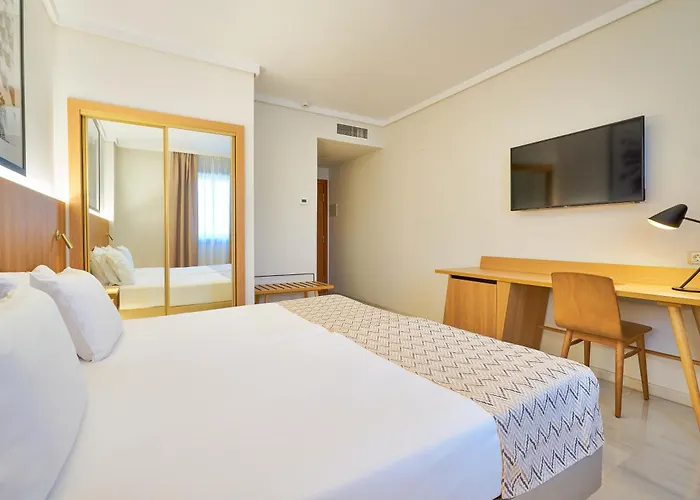 מלון Exe Ciudad De קורדובה