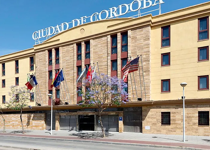 מלון Exe Ciudad De 4*