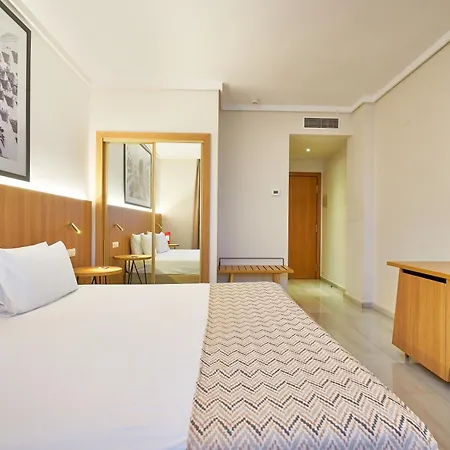 Exe Ciudad De Otel 4*